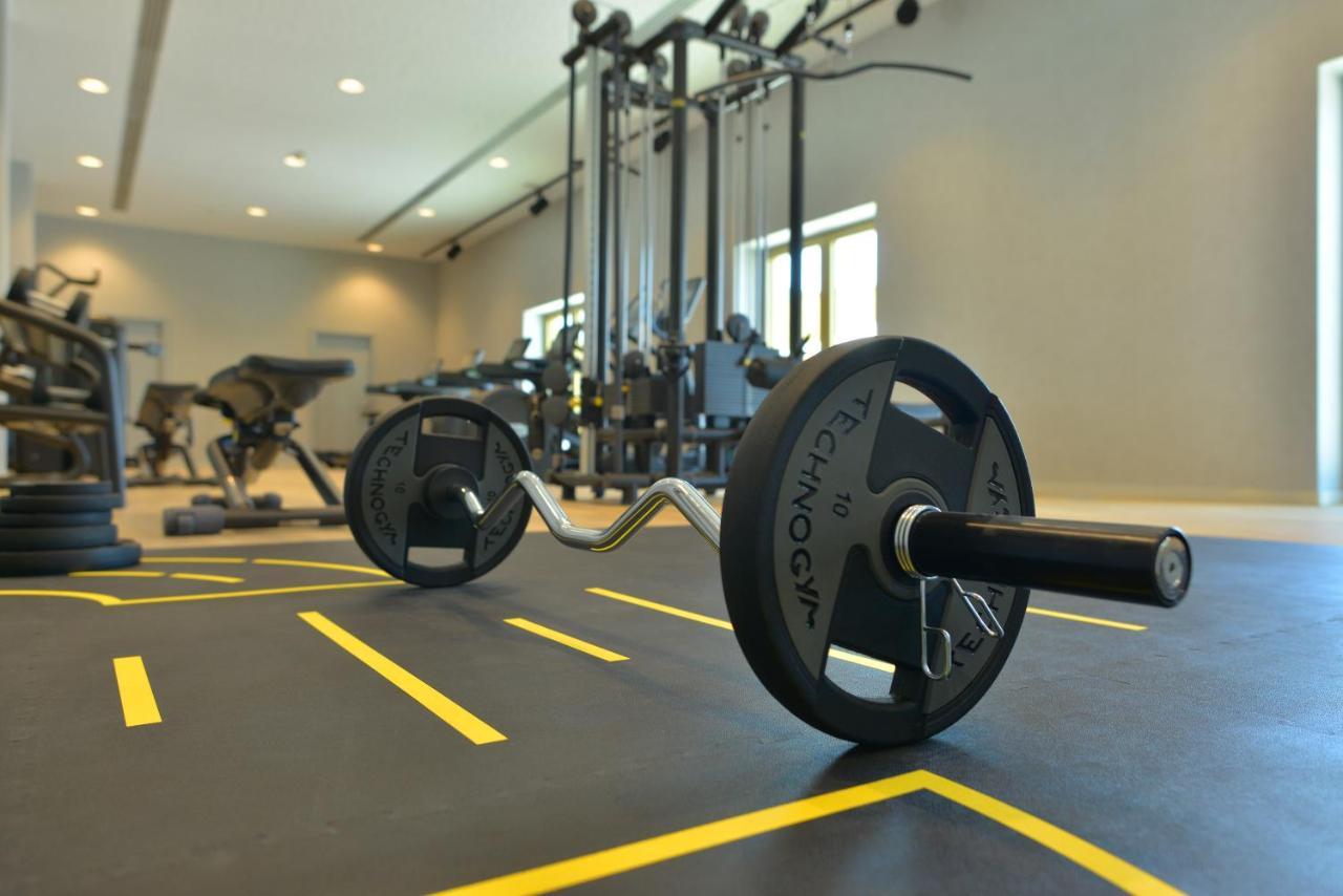 Mk Hotel Tirana Rinas 외부 사진 A barbell