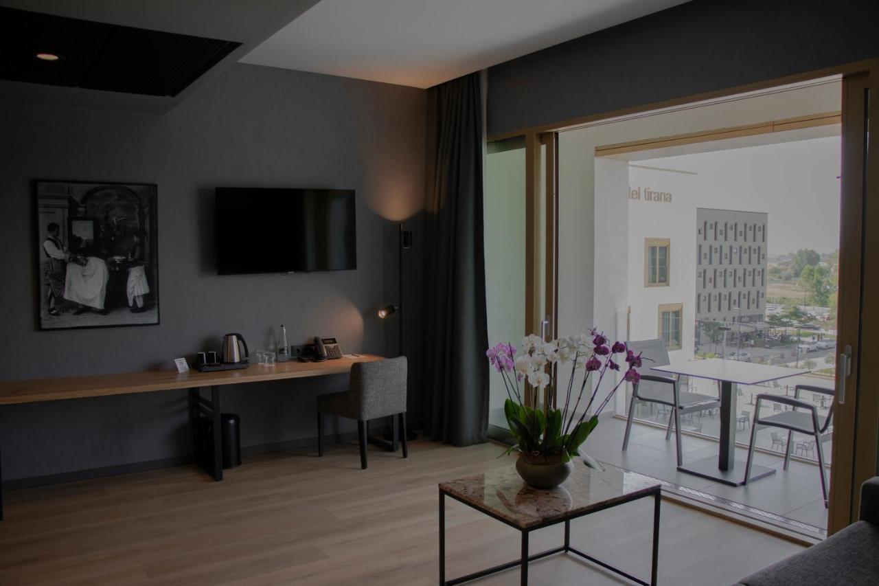 Mk Hotel Tirana Rinas 외부 사진 A room at the hotel