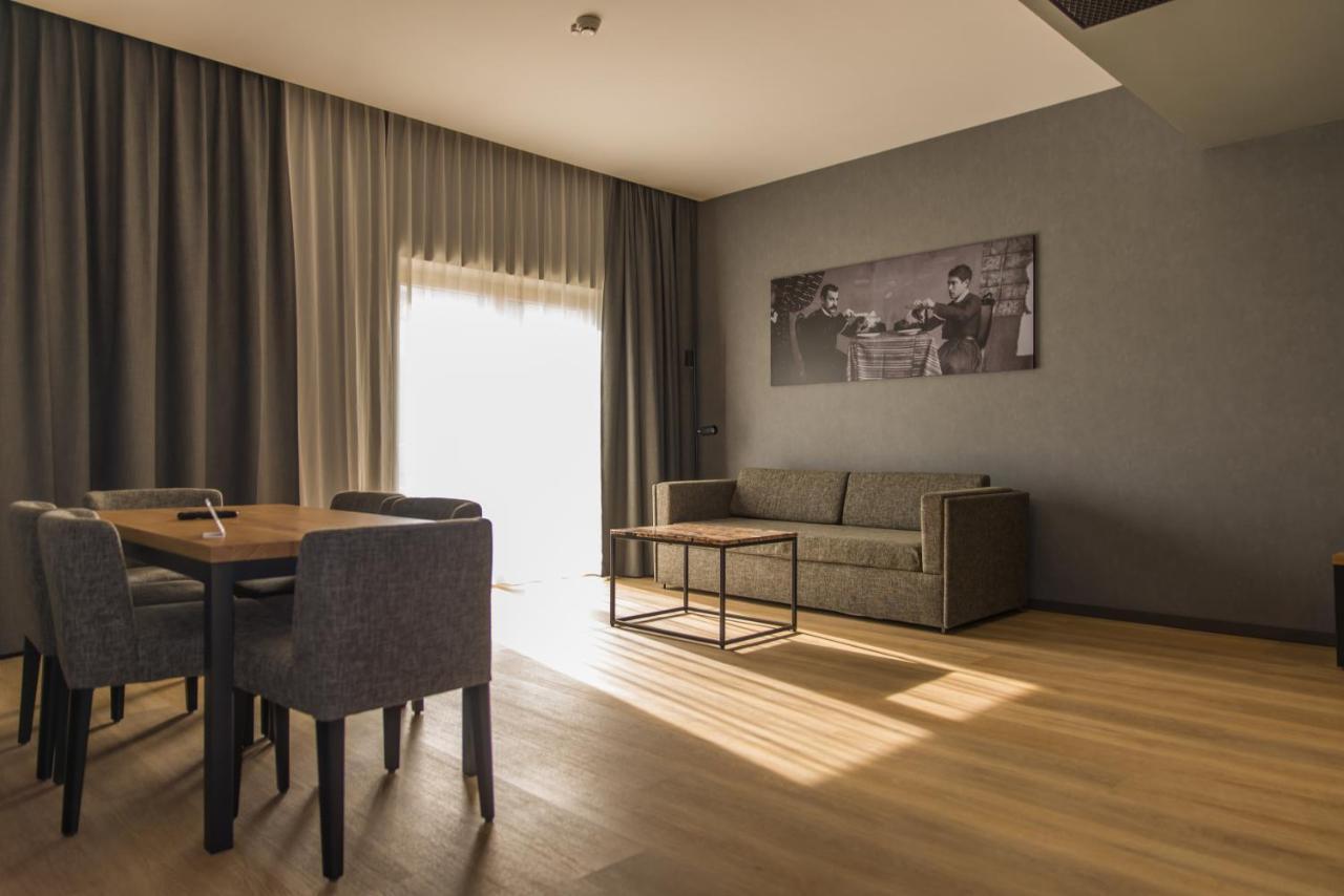 Mk Hotel Tirana Rinas 외부 사진