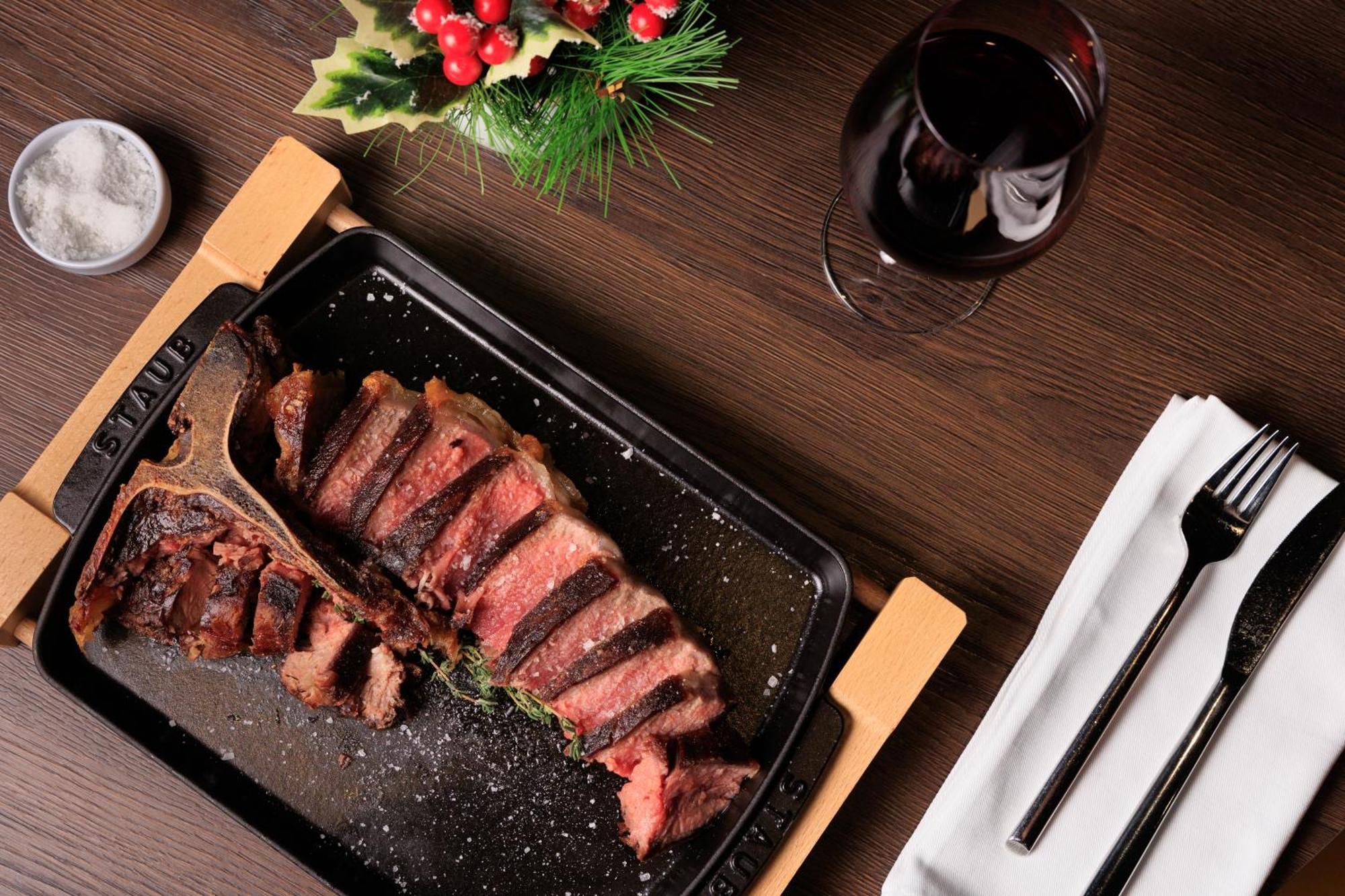 Mk Hotel Tirana Rinas 외부 사진 A steak