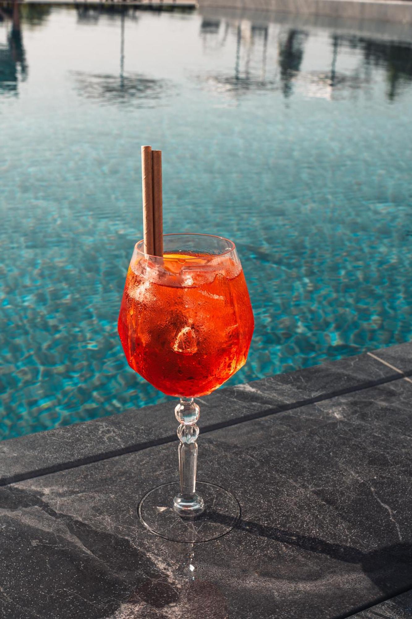 Mk Hotel Tirana Rinas 외부 사진 A glass of Aperol Spritz